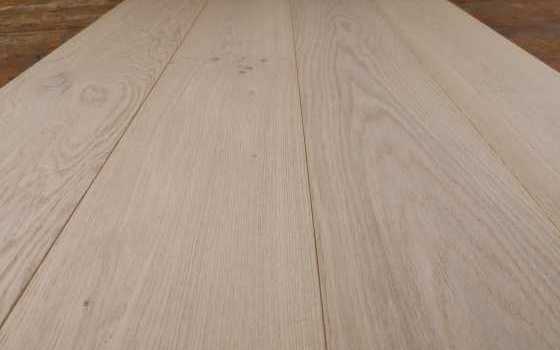 Parquet in rovere spazzolato sbiancato
